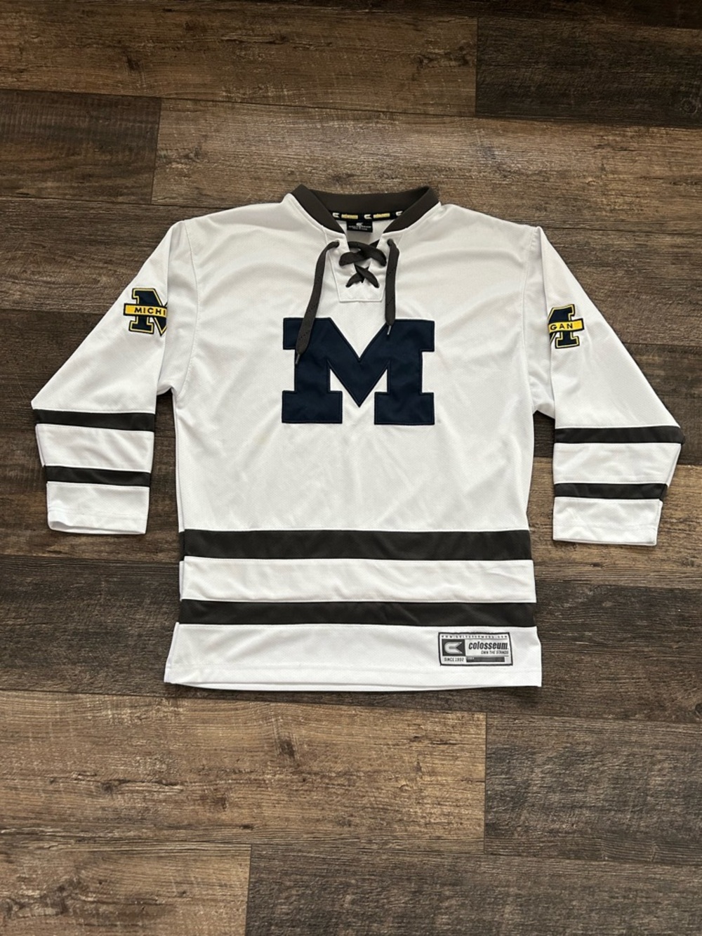 University Of Michigan Hockey Jersey Size Small Colosseum Athletics
